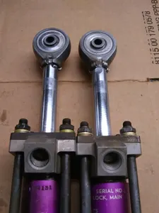 BOEING 50-6834 707 MAIN LANDING GEAR ACTUATORS *AR* 2EA